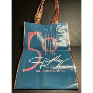 Dollywood Reusable Bag and 2 shot glasses.  Pre-Owned Great Used Condition.